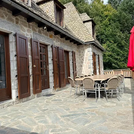 Maison Auvergnate Lioran - Pied Des Pistes 14pers - 5ch - 5 Sbd Ferienhaus Laveissière